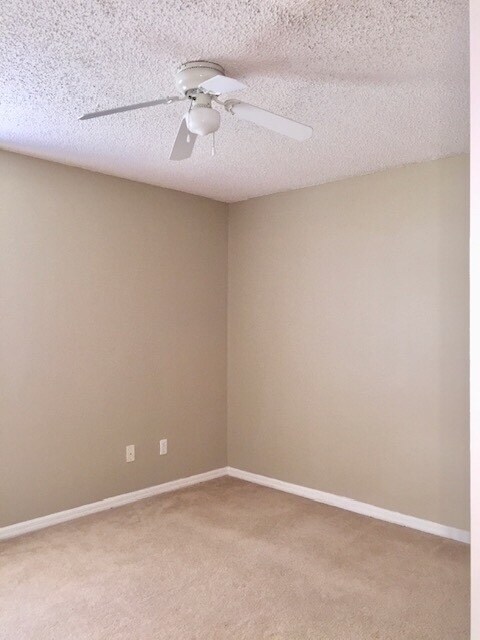 Building Photo - AVALON PARK!MOVE IN NOW! LARGE 5bd 2.5 bat...