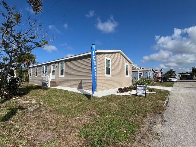 Building Photo - 574 Leopard Ln