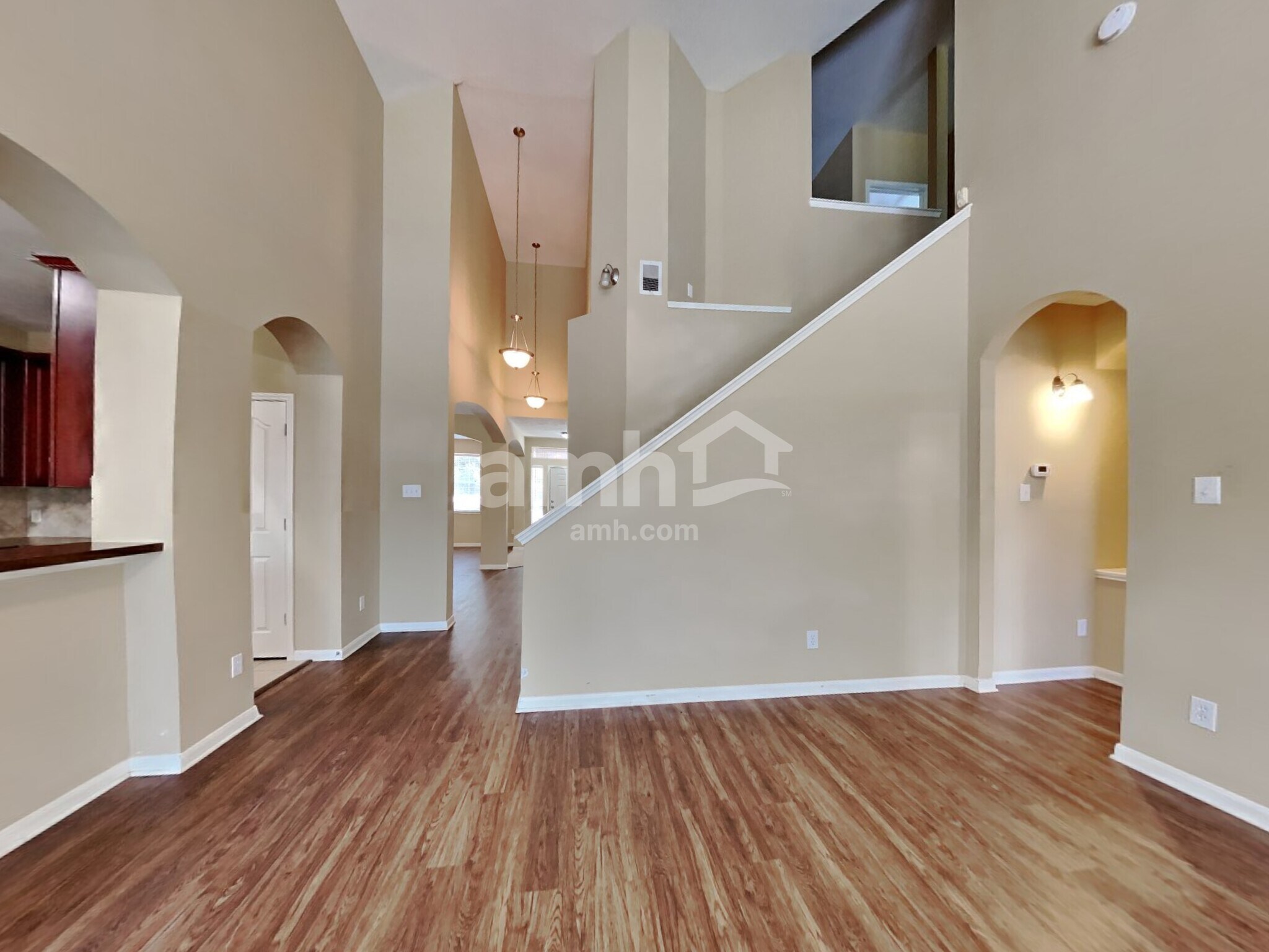 Building Photo - 912 Summer Wood Blvd