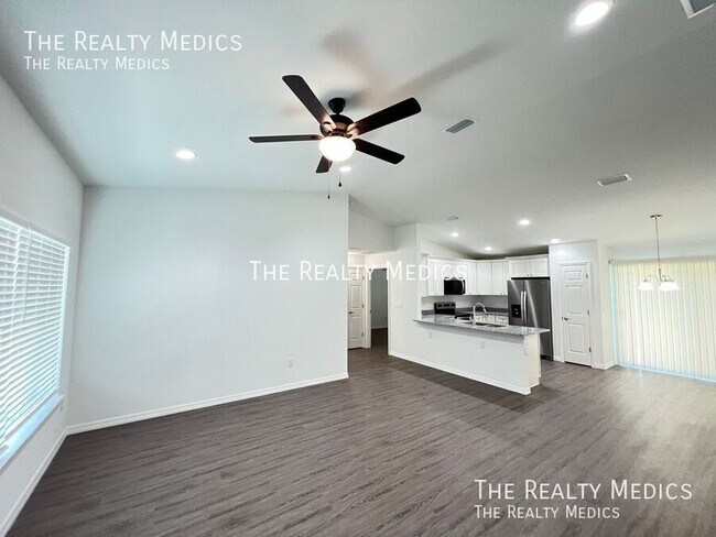 Building Photo - 8 Malauka Pass Way