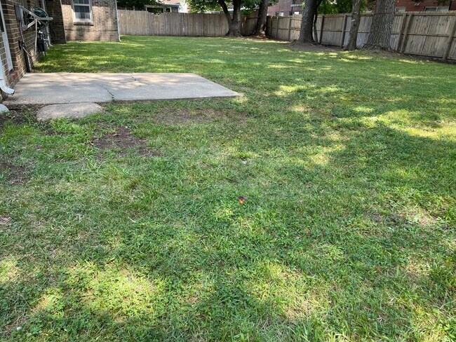 Building Photo - Wolfsnare Acres