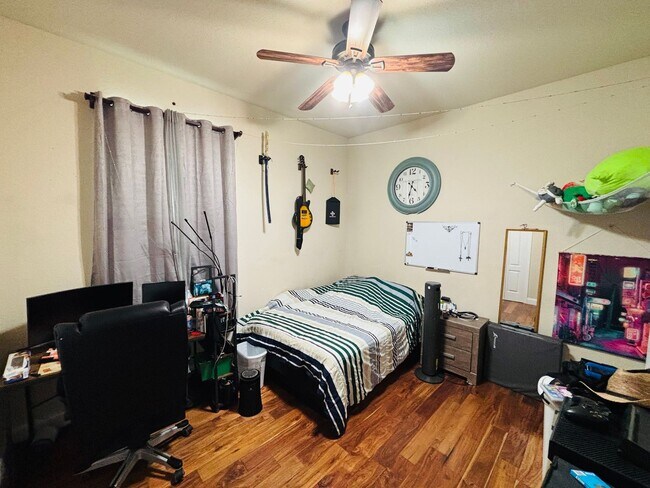 Building Photo - Belmont Community | 5 Bedroom | 3.5 Bath  — Move-In Ready July 2026