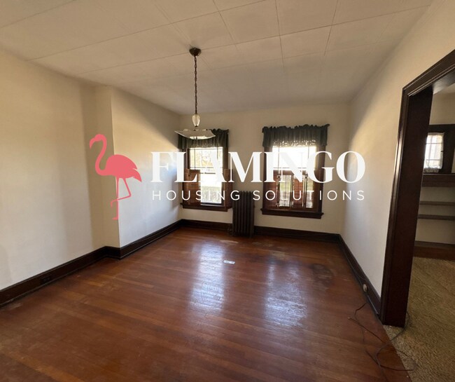 Building Photo - “Massive 8-Bedroom Home in Dayton – Rare Multi-Level Living Space”