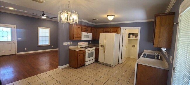 Building Photo - 1010 Newport Pkwy