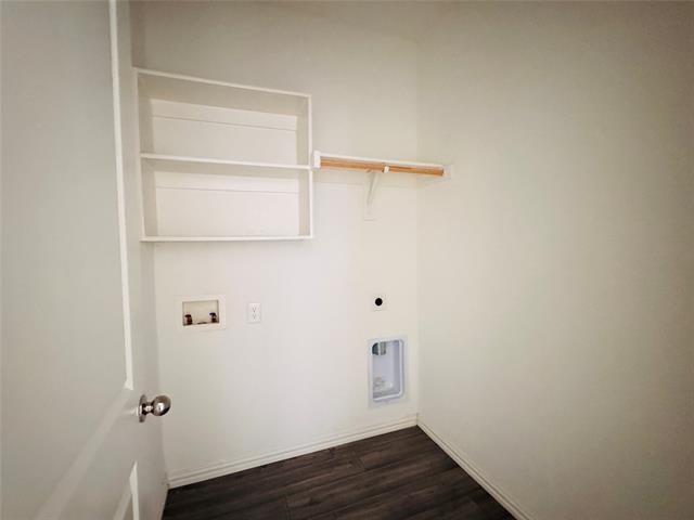 Building Photo - 5616 Elwood Dr