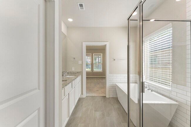 Building Photo - 421 Soapberry Tree Ct