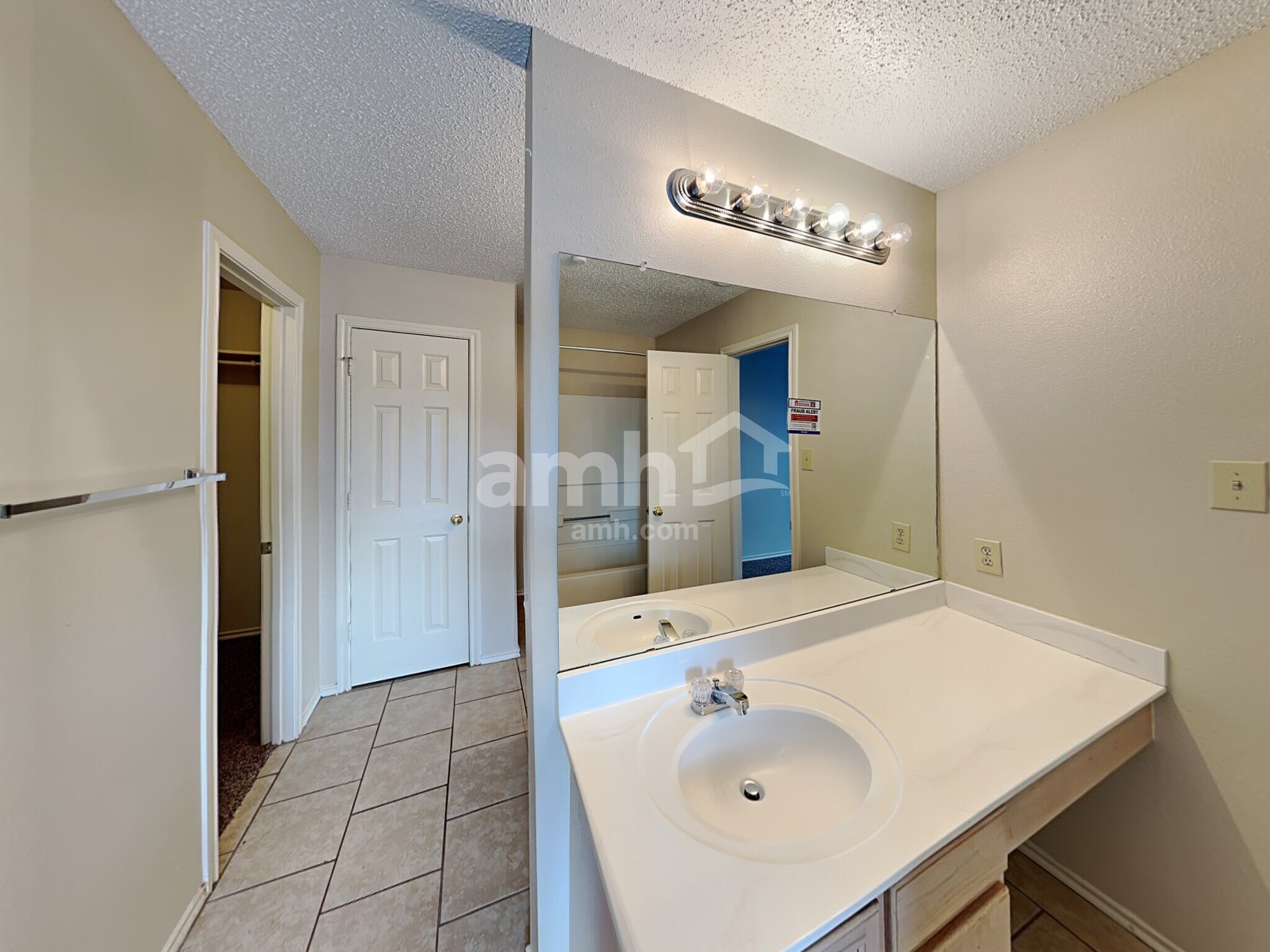 Building Photo - 11234 Berkley Sq