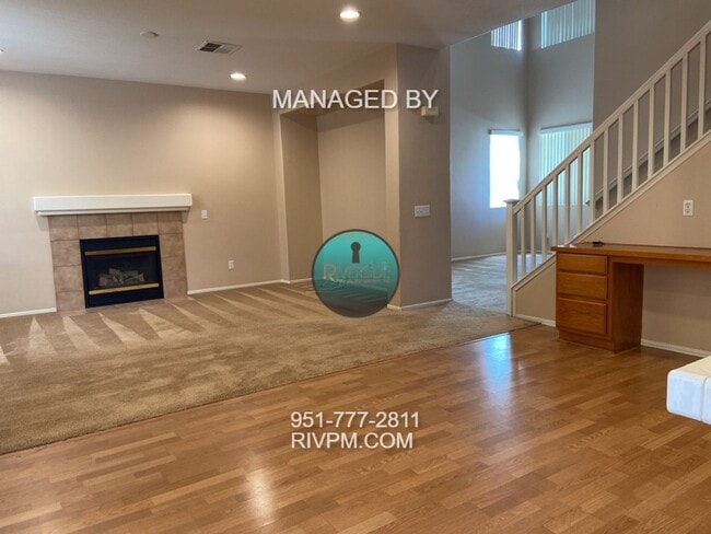 Building Photo - Highly Desirable Orangecrest Location!!!