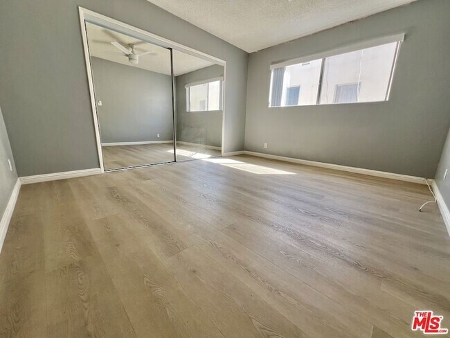 Building Photo - 1426 Orange Grove Ave