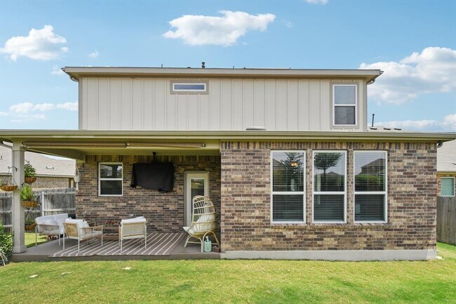 Building Photo - 121 Purple Heart Dr