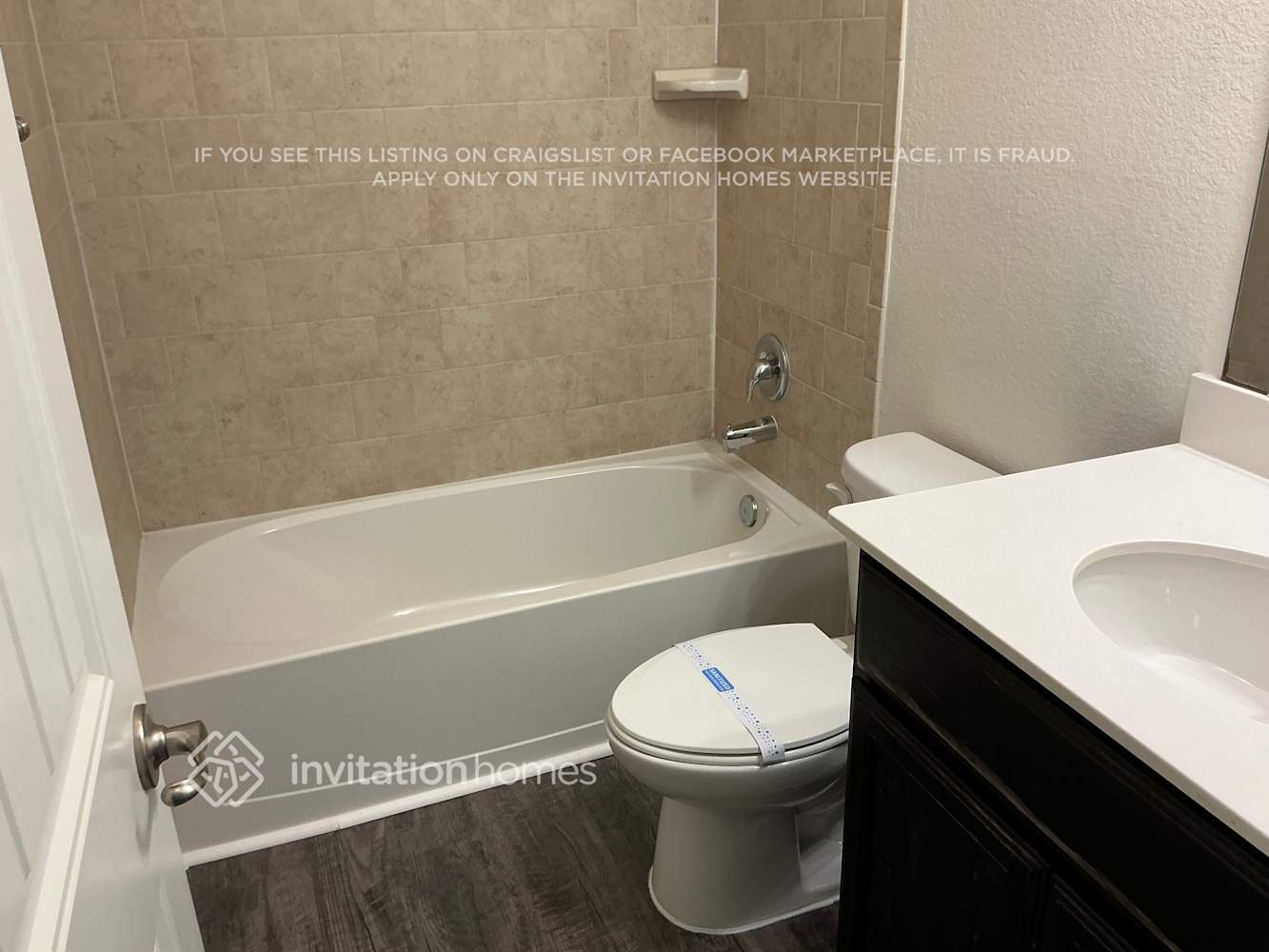 Building Photo - 1336 Red River Dr