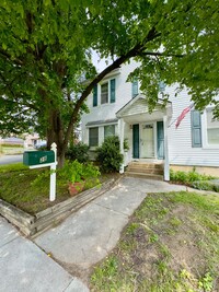 Building Photo - One-of-a-Kind 4-Bed/2-Bath Landsdowne Duplex!