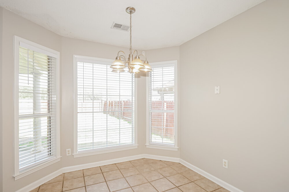 Building Photo - 1118 Greenwich Dr