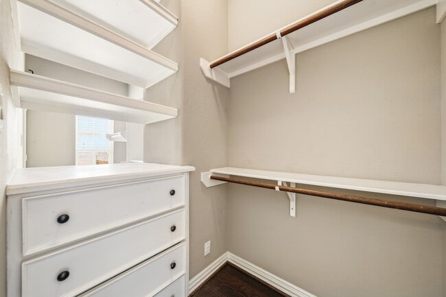 Building Photo - 5519 Kiam St