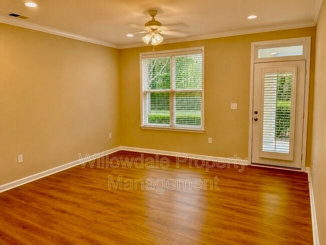 Building Photo - 204 Savannah Ridge Rd