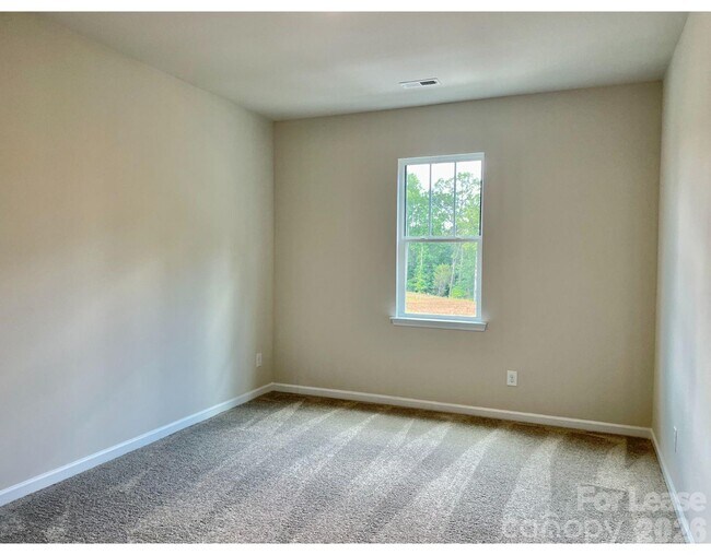 Building Photo - 8234 Merryvale Ln