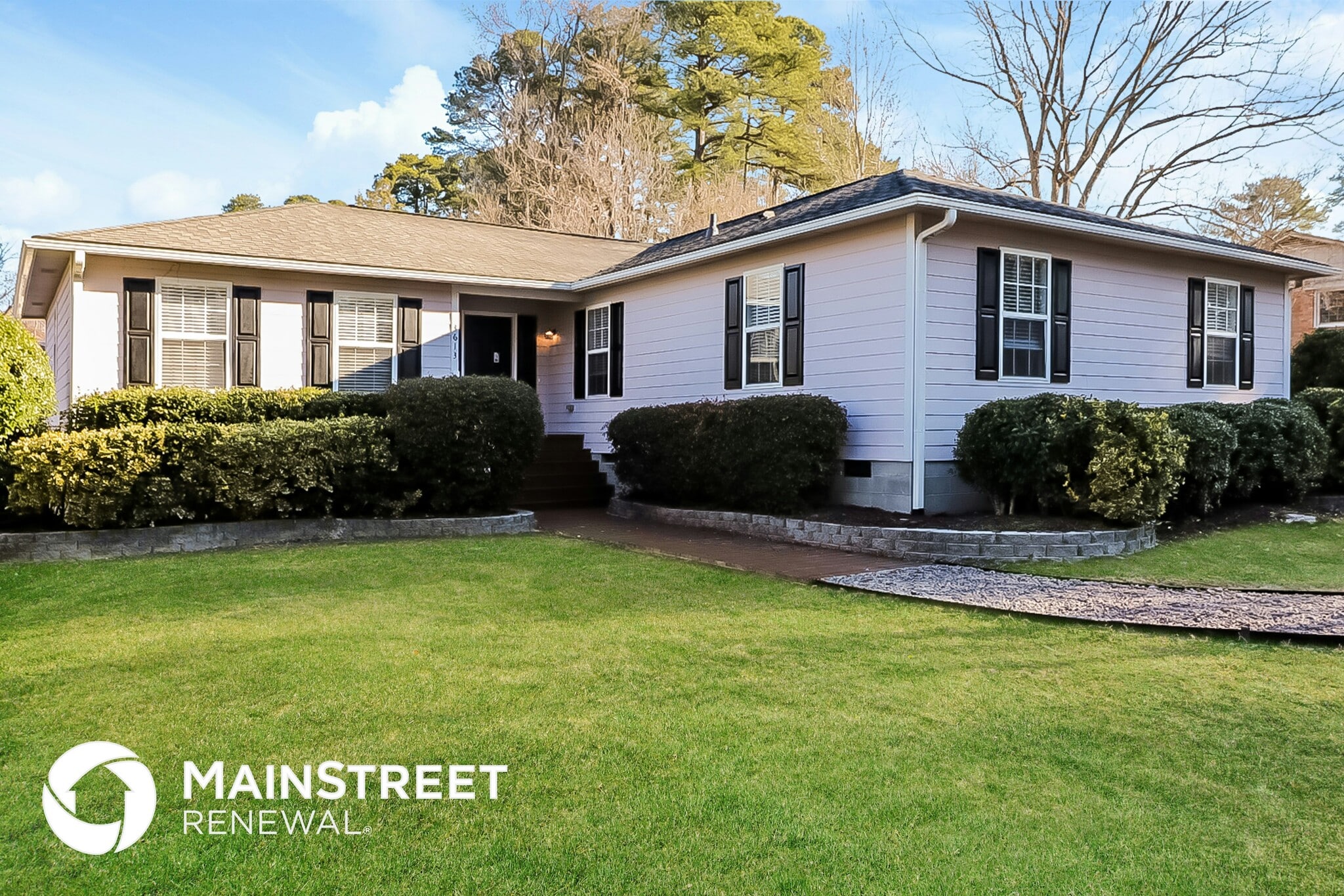 Building Photo - 3613 Cove Dr