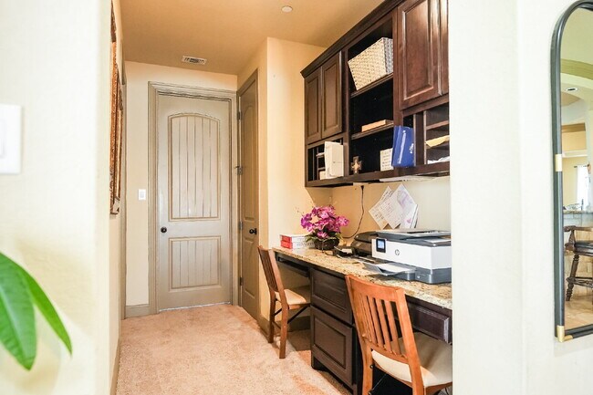 Building Photo - 5919 Dewdrop Ln