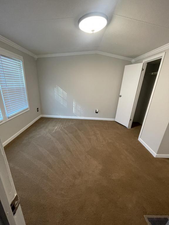 Building Photo - 931 Ravenwood Dr