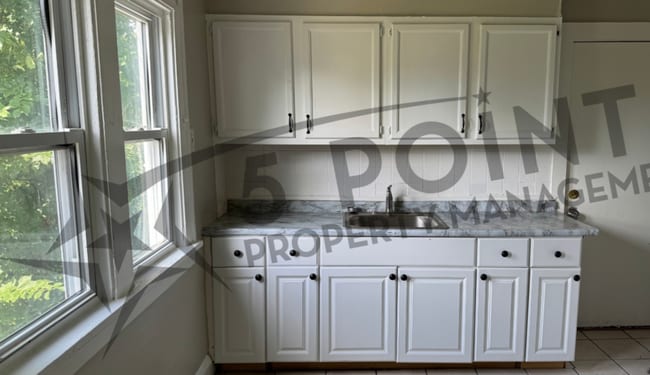 Building Photo - 957 Eddy Rd