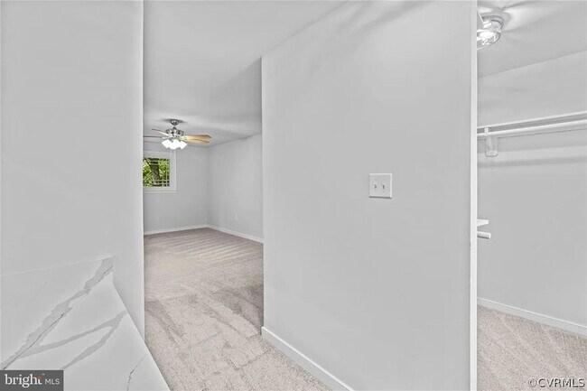 Building Photo - 3907 Harvette Dr