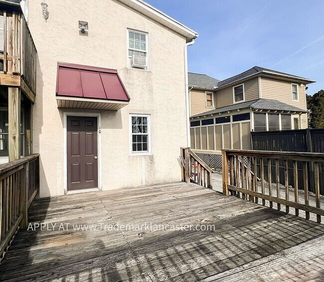 Building Photo - 4640 Horseshoe Pike