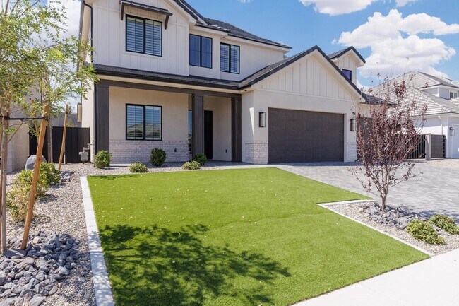 Building Photo - 2926 Naboo Ln