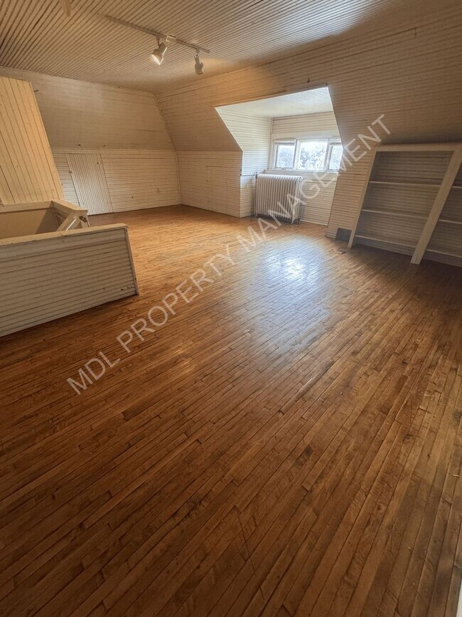 Building Photo - 1414 Gratiot Ave