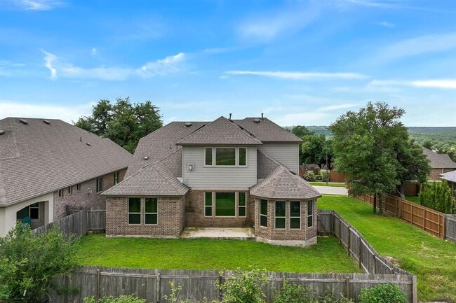 Building Photo - 505 Fair Oaks Dr