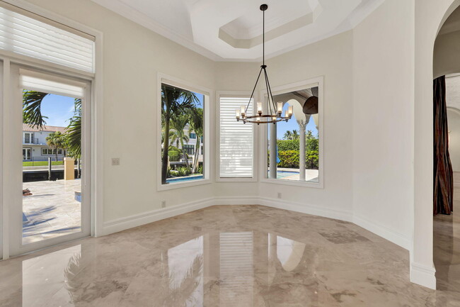 Building Photo - 953 Banyan Dr