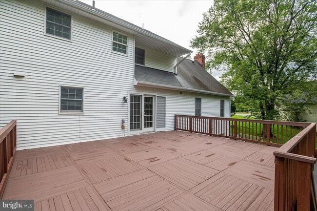 Building Photo - 9708 Locust Hill Dr