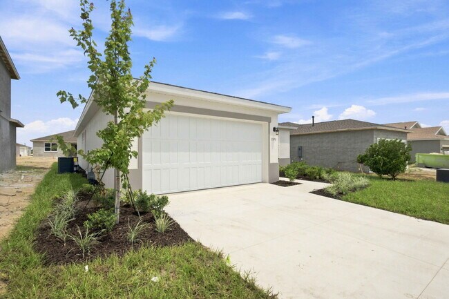 Building Photo - 7195 SW 52nd Lane Rd