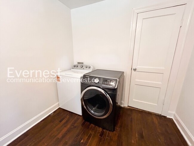 Building Photo - 142 Gordon Terrace