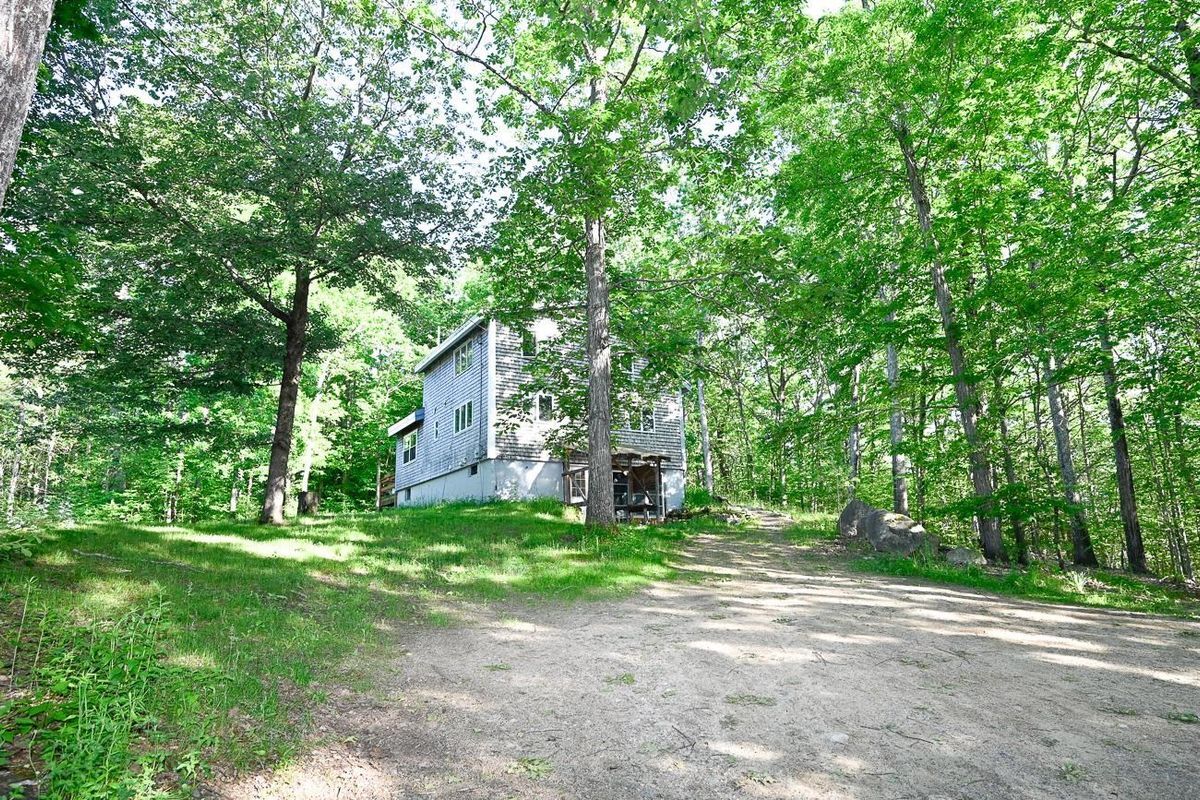 Building Photo - 70 Ledge Farm Rd