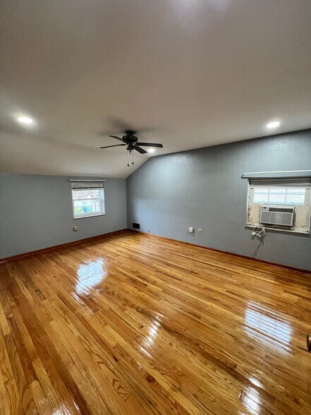 Bedroom 1 - 3642 Linden Ave