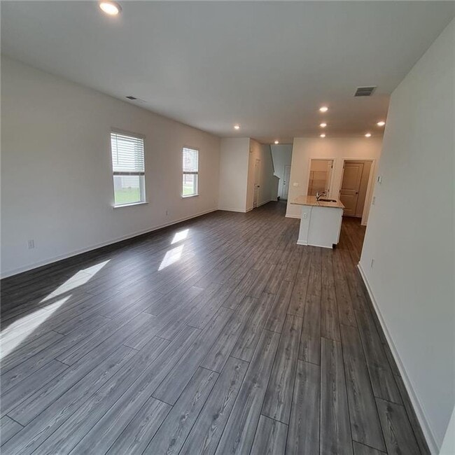 Building Photo - 448 Golden Eagle Pkwy