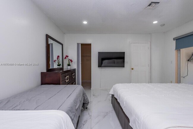 Building Photo - 14347 SW 176th Terr