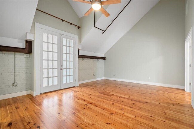 Building Photo - 412 Dauphin St