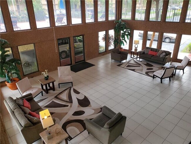 Building Photo - 9233 SW 8th St