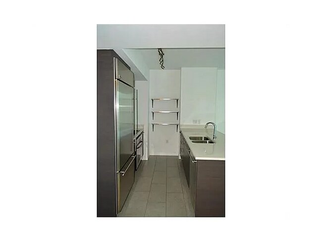 Kitchen other view - 500 Brickell Ave