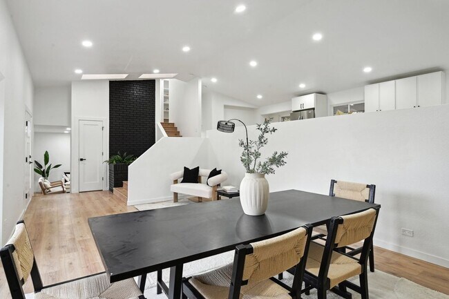 Building Photo - 11351 Quivas Way