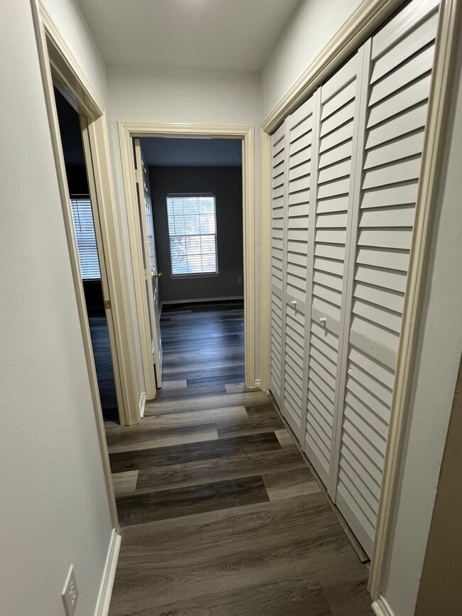 Building Photo - 6319 Sunlit Orchard Dr