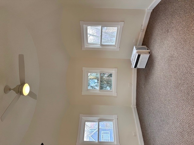 Building Photo - 1834 W Byron St