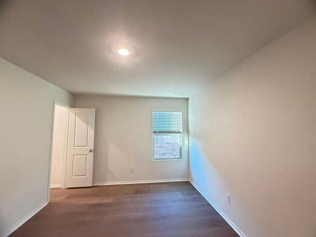 Building Photo - Adorable house in Crandall