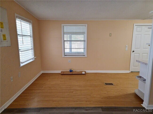 Building Photo - 6315 N Shorewood Dr