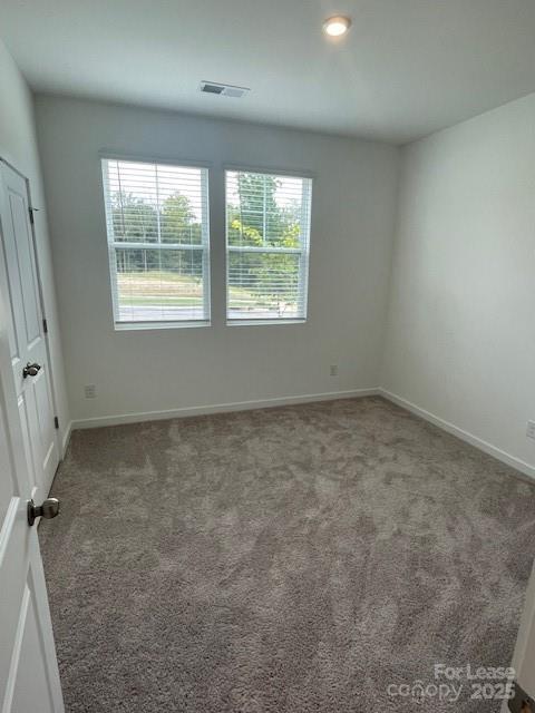 Building Photo - A charming house with 5 beds and 3 baths i...