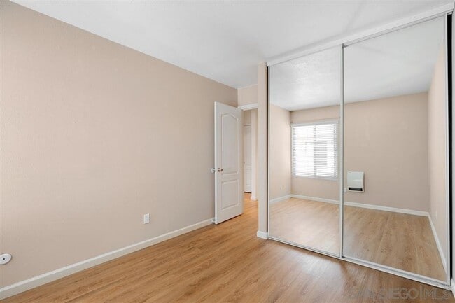 Building Photo - $3,400 - 3 Bed / 2 Bath Condo in Kearney Mesa