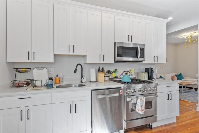 Building Photo - 193 Brookside Pkwy