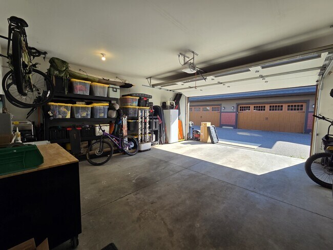 Building Photo - 2354 Gallatin Green Blvd