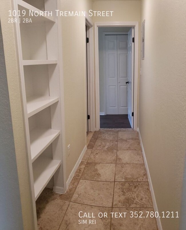 Building Photo - 2 Bed, 2 Bath Downtown Mt Dora Apartment